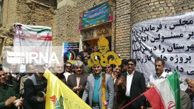 ۶۵۰ میلیارد ریال برای گازرسانی روستاهای سقز هزینه شد