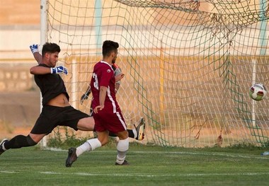 شاهین شهرداری بوشهر دروازه‌بان گرجستانی جذب کرد
