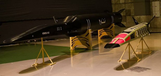 رونمایی از موشک کروز هایپرسونیک «فتاح 2» با حضور فرمانده کل قوا + عکس
