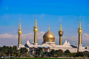 تصاویری از حرم امام خمینی در روز هوای پاک تهران