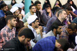 بازدید جمعی از دانشجویان فعال فرهنگی سیاسی و اجتماعی دانشگاه های استان هرمزگان از بیت امام خمینی (س)در جماران