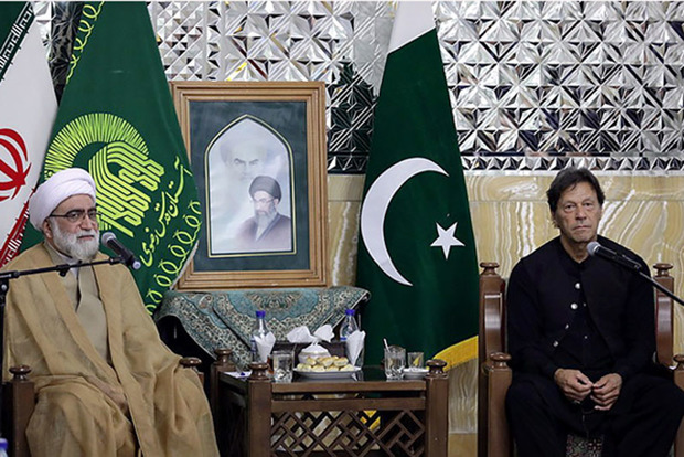 نخست وزیر پاکستان با تولیت آستان قدس رضوی دیدار کرد