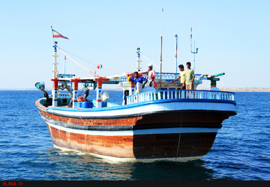 کشف ۹۰ هزار لیتر سوخت قاچاق در مرزهای آبی میناب