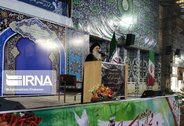 امام جمعه بغداد: اتحاد ایران و عراق جایی برای استکبار در منطقه باقی نمی‌گذارد