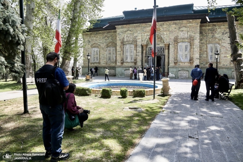 خسارات برجاى مانده از جنگ رمضان در كاخ سعد آباد