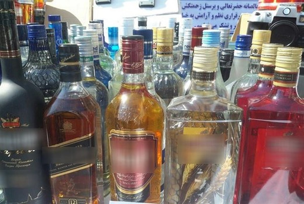  سوپرمارکتی در نازی‌آباد مشروب الکلی خارجی می‌فروخت/ تصاویر