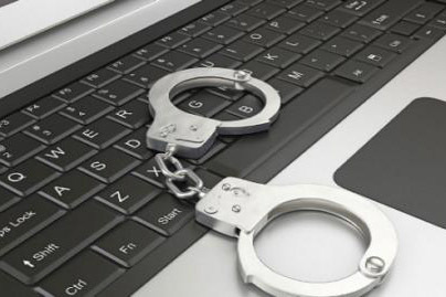 عاملان انتشار مطالب کذب در شبکه های اجتماعی خمین دستگیر شدند