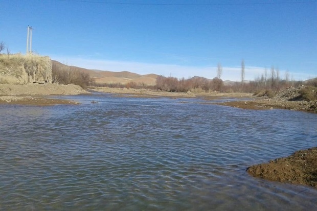 آب در رودخانه قوروچای میاندوآب جاری شد