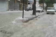  جاده‌ها در اثر جاری شدن سیلاب مسدود شدند
