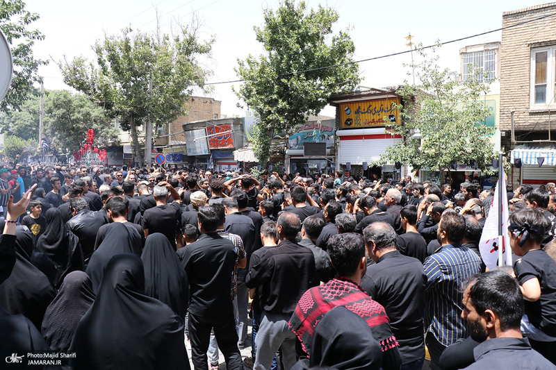 مراسم عزاداری و نخل گردانی روز عاشورا در خمین