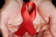 جنجالِ بی پایان ایدز