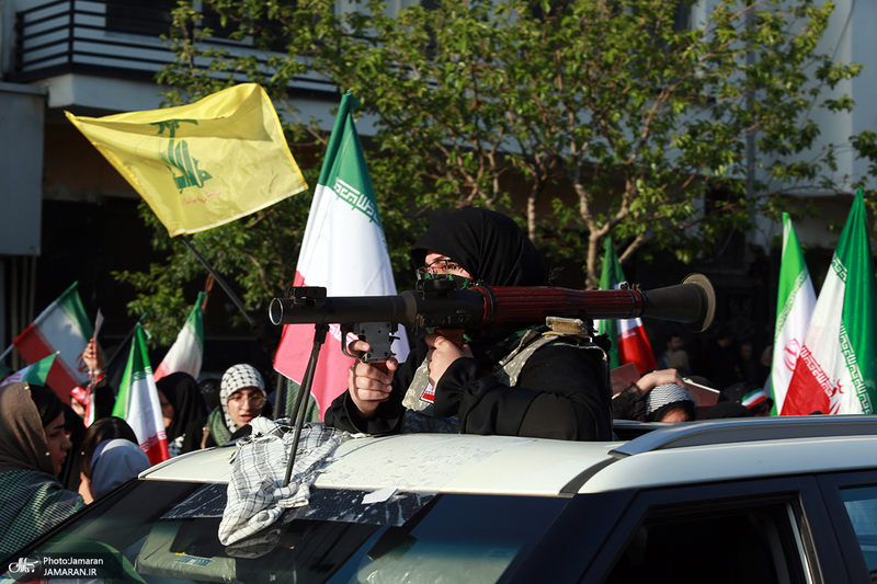 راهپیمایی دختران «جان‌فدای ایران» -۱