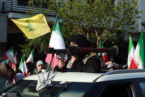 راهپیمایی دختران «جان‌فدای ایران» -۱