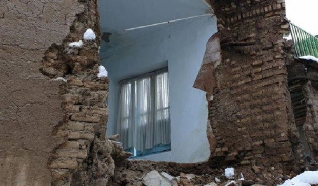 76 واحد مسکونی در قروه تخریب شد