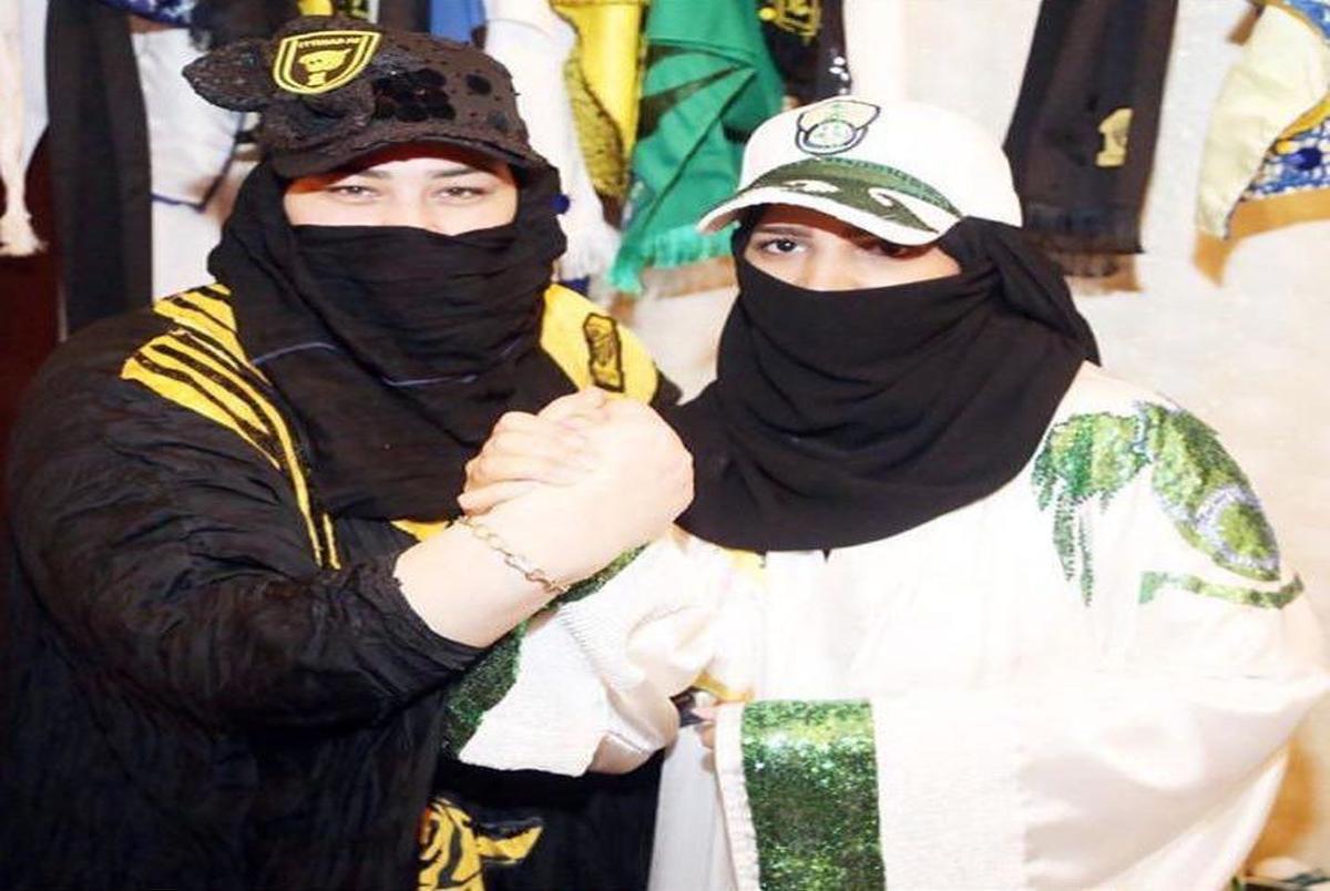 زنان عربستانی در استادیوم چه لباسی می پوشند؟ + عکس