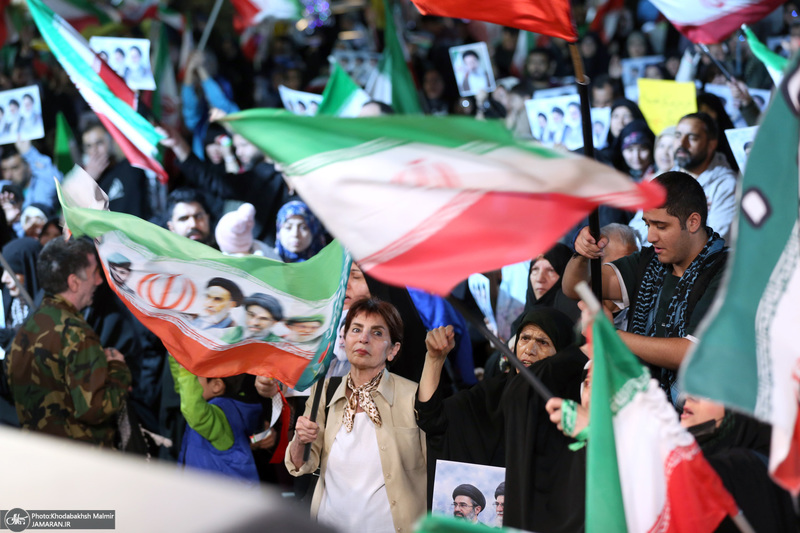 پنجاه و پنجمین شب اجتماع پر شور مردم در میدان تجریش