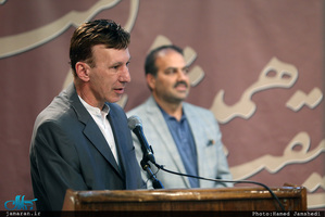 دیدار وزیر ورزش و جوانان و جمعی از ورزشکاران با سید حسن خمینی 