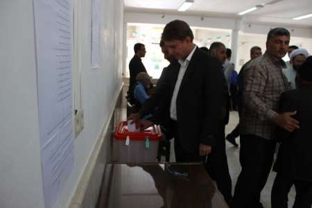 فرماندار خاتم: برای 22 هزار واجد شرایط شرکت در انتخابات 47 شعبه اخذ رای پیش بینش شد