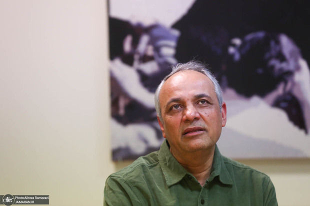 زیدآبادی: ترامپ به رمز و کنایه، هدف و استراتژی‌اش در مورد ایران را آشکار کرد/ ترامپ برای "محو مسئلهٔ فلسطین از روی زمین" ایده‌هایی دارد که حتی نتانیاهو را وحشت‌زده می‌کند! 