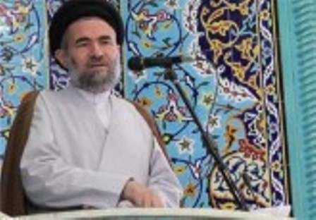 امام جمعه خمین بر تقویت فناوری اطلاعات بومی تاکید کرد