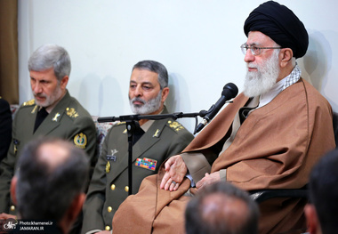 دیدار فرماندهان نیروی دریایی ارتش با فرمانده کل قوا
