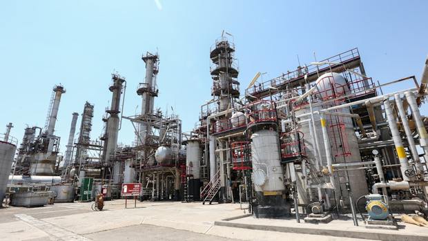 پیام افزایش صادرات نفت برای اقتصاد ایران چیست؟/ ایران در دور زدن تحریم خبره تر شده است
