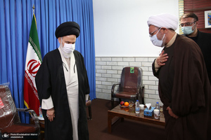 دیدار سرپرست موسسه تنظیم و نشر آثار امام خمینی(ره) با آیت الله حسینی بوشهری