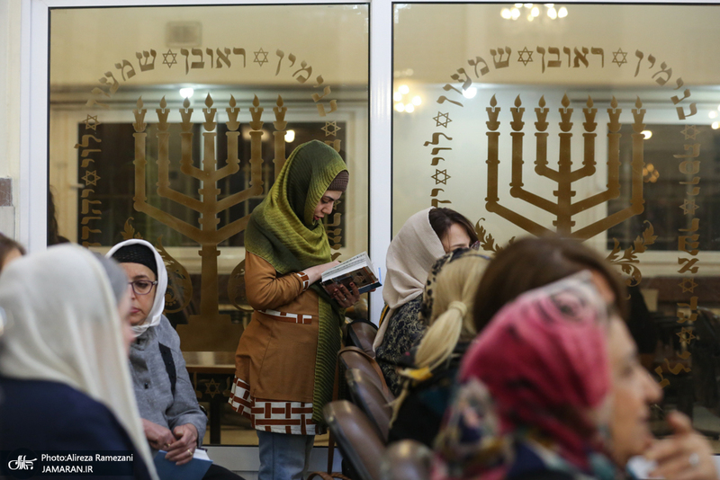 مراسم بزرگداشت رهبر شهيد در كنسيه يوسف آباد