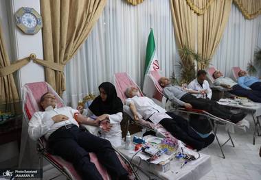 عراقچی خون اهدا کرد و فاجعه در بندر شهید رجایی را تسلیت گفت + عکس