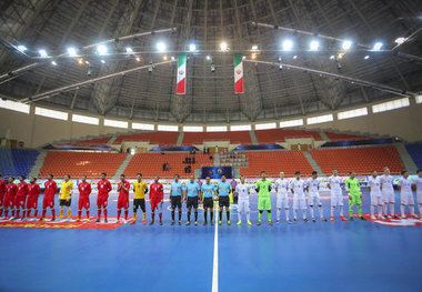 دور افتخار امیدهای فوتسال با تشویق تماشاگران افغانستانی
