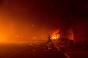 کالیفرنیا در محاصره آتش/ 9 کشته و دهها هزار آواره