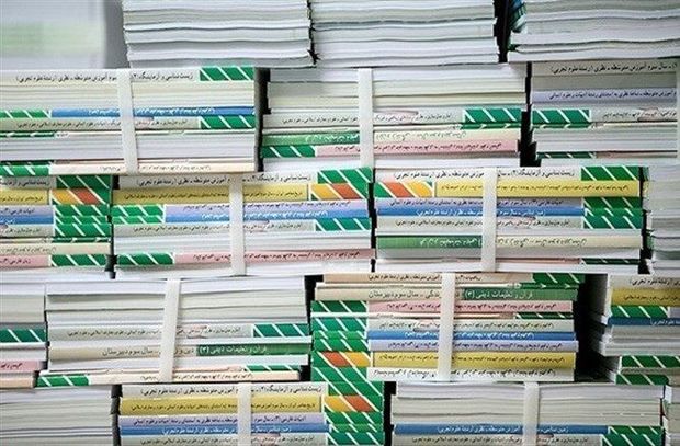 ثبت‌نام کتاب درسی برای دانش‌آموزان جامانده در البرز آغاز شد