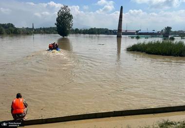 سیل در کشمیر هند ادامه دارد + عکس ها