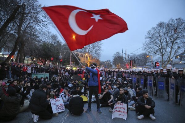در پشت پرده اعتراضات استانبول چه می‌گذرد؟ / تلاش دوباره اردوغان برای سرکوب مخالفان با نام قانون!