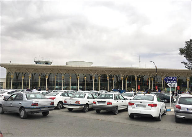 تداوم تخلفات در پارکینگ فرودگاه مشهد