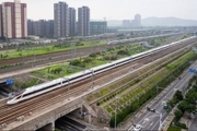 رونمایی از قطار گلوله‌ای پرسرعت در چین + تصاویر