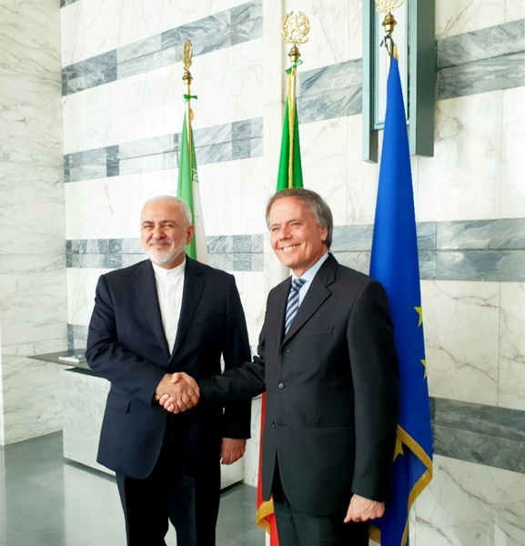 دیدار و گفت‌وگوی برجامی ظریف با وزیر خارجه ایتالیا