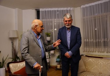 دیدار صالحی وزیر فرهنگ با هوشنگ مرادی کرمانی + عکس‌ها
