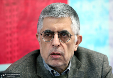 غلامحسین کرباسچی: مسئله فیلترینگ است نه سیم کارت سفید/ اعتراض‌ها باید متوجه ساختار محدودکننده باشد نه اینکه گروهی را سرزنش کنیم/ رئیس‌جمهور به مردم قول داده بود فیلترینگ را جمع کند. حالا یک سال و نیم گذشته و هنوز این بساط پابرجاست