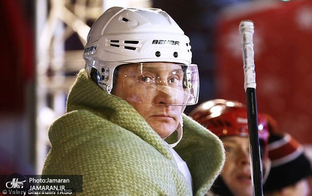 پوتین در بازی هاکی روی یخ+ تصاویر