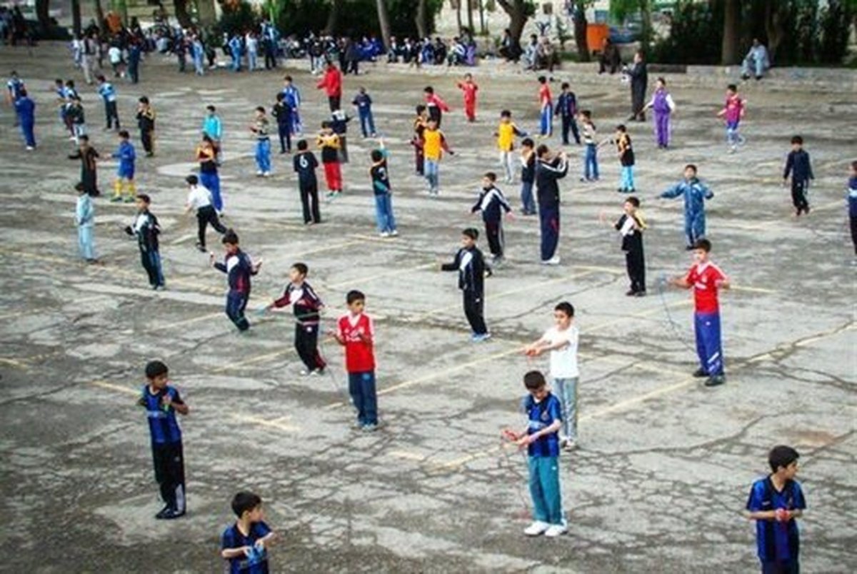 زنگ ورزش مدارس در تهران تعطیل شد