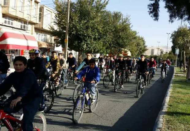 همایش دوچرخه سواری همگانی در کامیاران برگزار شد