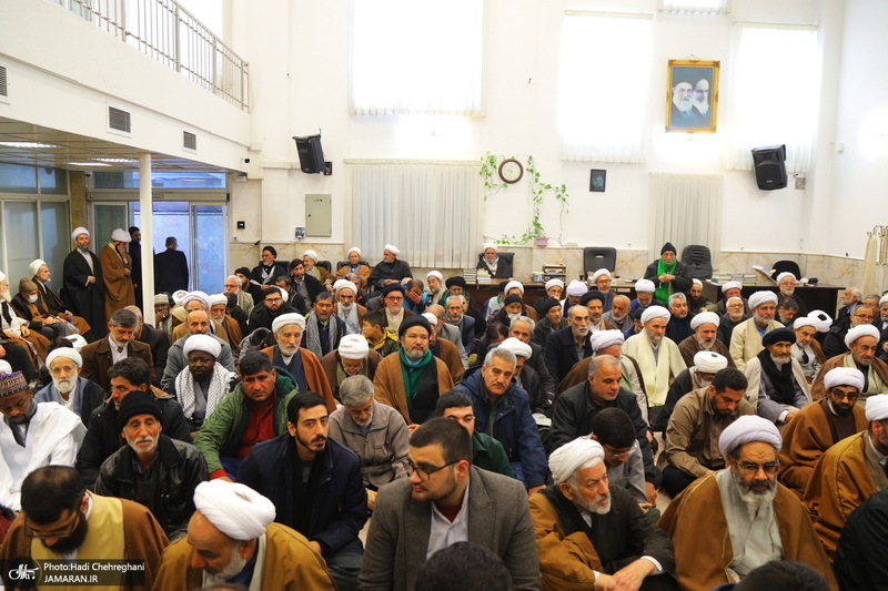 عمامه گذاری طلاب به مناسبت نیمه شعبان