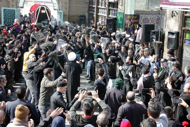 آیین عزاداری شهادت حضرت فاطمه زهرا(س) در بروجرد برگزار شد