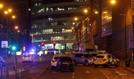 حمله تروریستی منچستر22 کشته و 60 زخمی بر جای گذاشت/ وحشت در لندن/ داعش مسئولیت حمله را به عهده گرفت/واکنش کشورهای مختلف