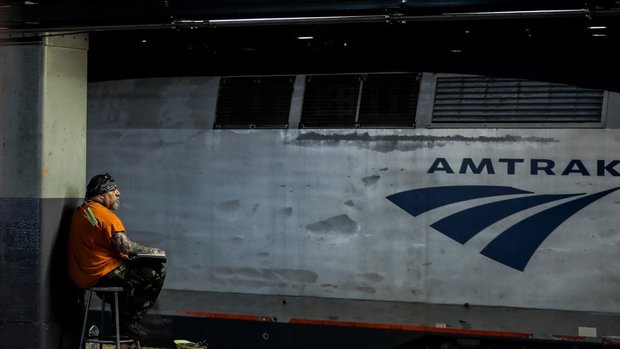 عکس/ 52 کشته و زخمی در برخورد دو قطار در آمریکا