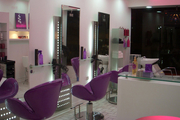 ٢٦٤ آرایشگاه زنانه بدون مجوز در شش ماه ابتدایی سال تعطیل شدند