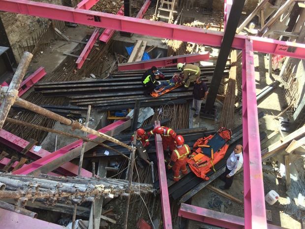 بی احتیاطی منجر به سقوط ۲ کارگر ساختمانی در تهران شد