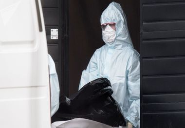 هشدار سازمان جهانی بهداشت در مورد وخامت اوضاع/اروپایی ها در فکر پایان قرنطینه/ رئیس جمهور افغانستان در قرنطینه/ ادعای کشف داروی ضد کرونا 
