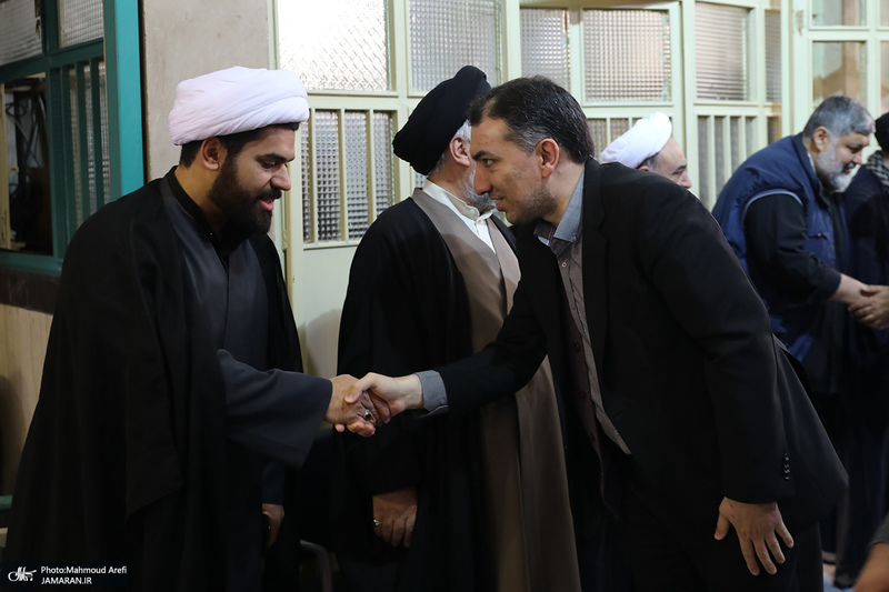 مراسم تشییع آیت الله رحمت (ره) از حسینیه جماران -1